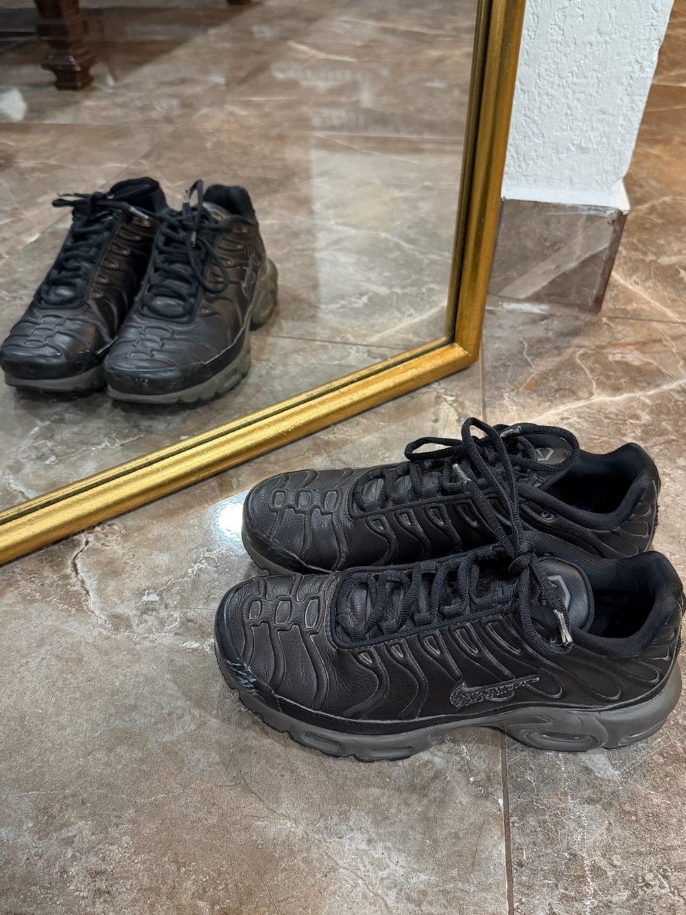 Nike Men's All-Black Running Sneakers